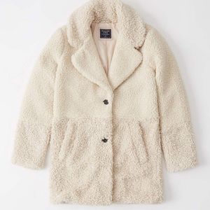 Brand New Abercrombie & Fitch Teddy Coat, Size M